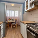 2 Bedroom Gorgeous In 아파트 리예카