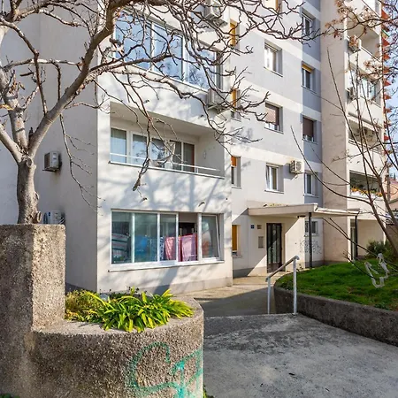 2 Bedroom Awesome In * Rijeka