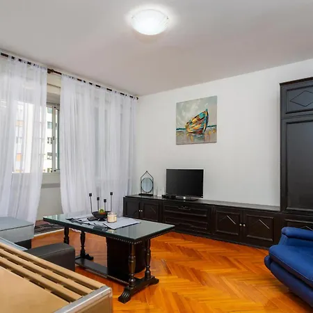 2 Bedroom Gorgeous In * غييكا