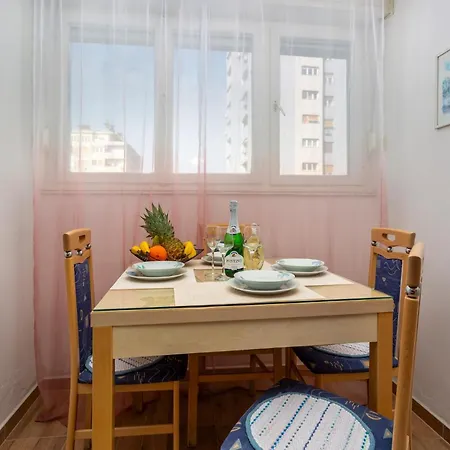 2 Bedroom Gorgeous In غييكا