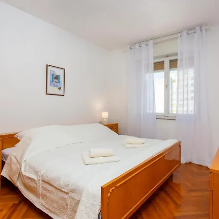 شقة 2 Bedroom Gorgeous In *