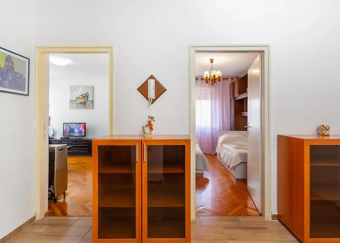 2 Bedroom Awesome In Apartmán