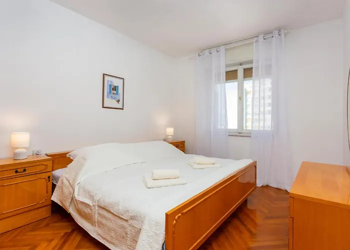 Apartmán 2 Bedroom Awesome In *